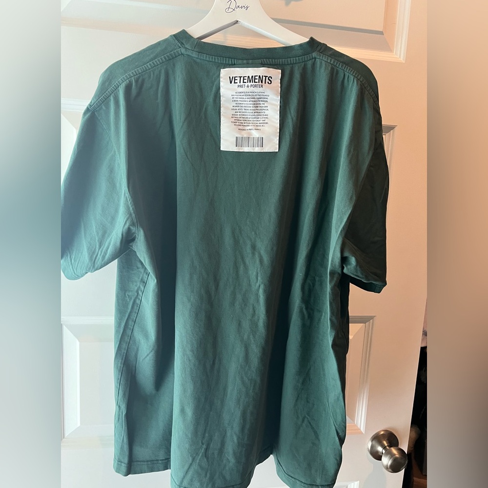 VETEMENTS Men’s t shirt - Picture 3 of 4